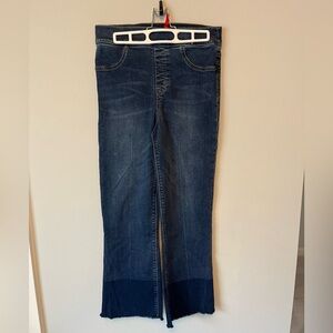 Spanx Cropped Flare Denim, Size Medium